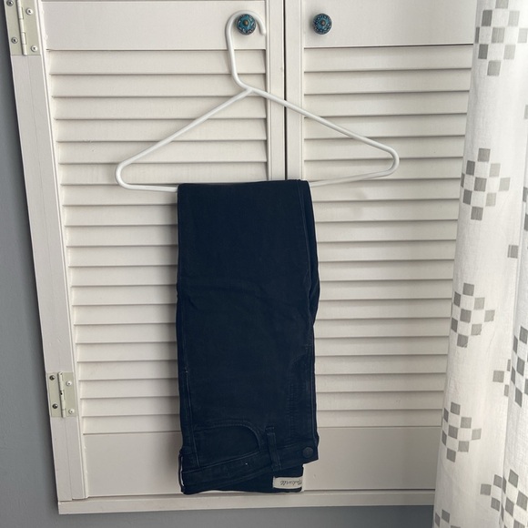 Madewell Roadtripper Jeans in Bennett Black - 27 - Picture 5 of 8